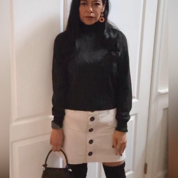 Burberry cream color mini skirt button down size 6 - Picture 2 of 12